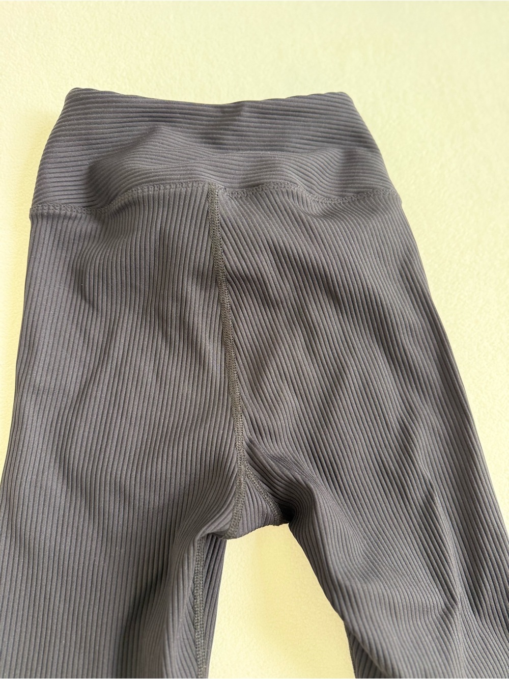 REFORMATION Year of Ours stretch football leggings in black - Picture 7 of 9